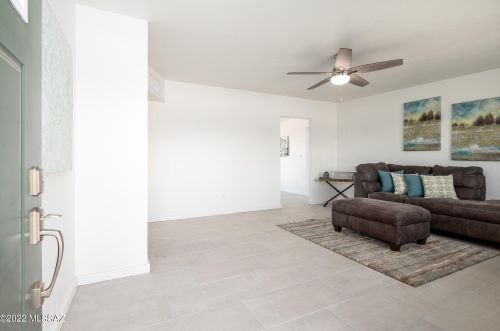 1010 Del Valle Ave, Tucson AZ  85711-5241 exterior