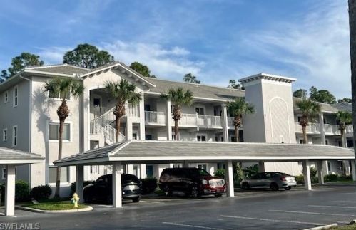 7819 Regal Heron Cir, Naples, FL 34104-5849