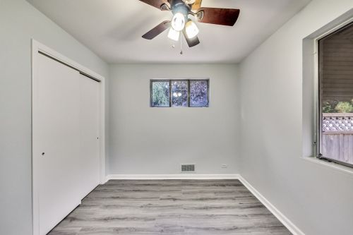 6878 Lehigh Ave, Chicago IL  60646-1406 exterior