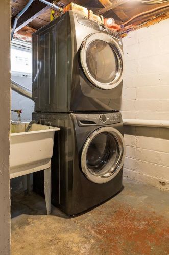 1657 Charles Ave, Saint Paul MN 55104-2226 exterior