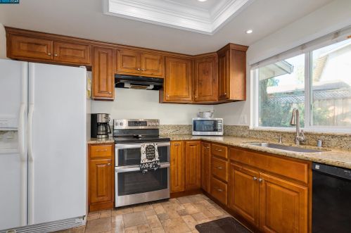 3650 Dormer Ave, Concord CA 94519-1645 exterior