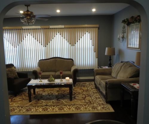 2032 10 Ave, Broadview IL 60153-1924 exterior