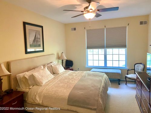 7 Walkabout Ct, Lakehurst NJ 08759-5177 exterior