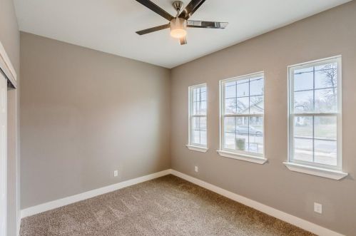 2719 Carpenter Ave, Dallas TX 75210-1705 exterior