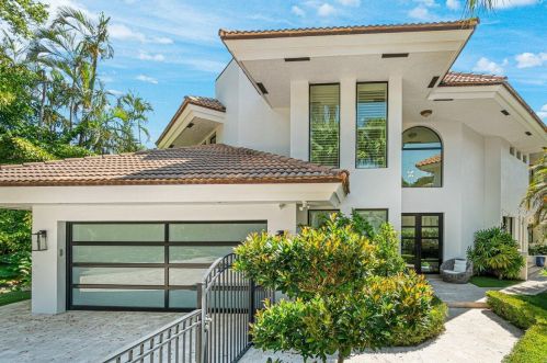 5308 Boca Marina Cir, Boca Raton FL  33487-5221 exterior