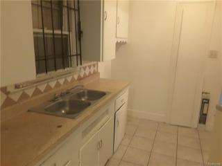 17231 Pierson St, Detroit MI  48219-4738 exterior