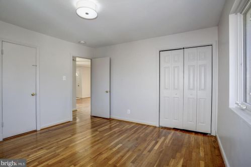 1707 Lansdowne Way, Silver Spring MD 20910-1440 exterior