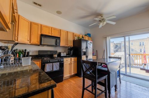 1442 Kedzie Ave, Chicago IL 60629-3532 exterior