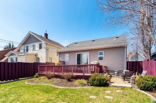 1010 Central Ave, Duluth MN 55807-1310 exterior