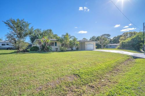 202 Bay St, Fort Pierce FL 34952-1318 exterior