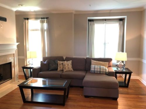 1194 Brookhaven Gln, Atlanta GA  30319-4707 exterior