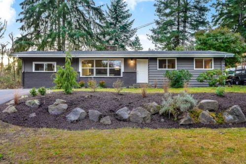 18407 61st Pl, Bothell WA  98028-3251 exterior