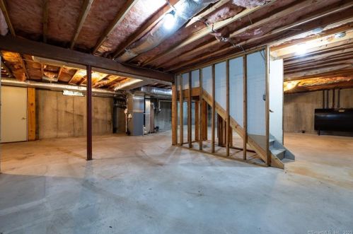 14 Chauncey Dr, Seymour CT 06478-1261 exterior