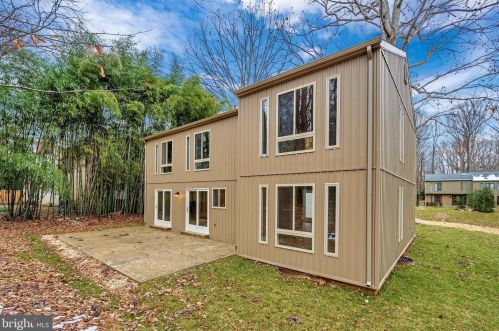 10402 Great Arbor Dr, Rockville MD  20854-4215 exterior