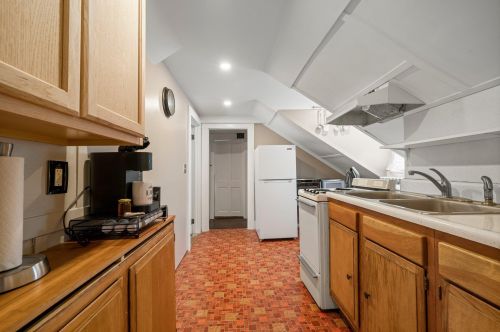 33 Washington St, Concord NH  03301-4341 exterior