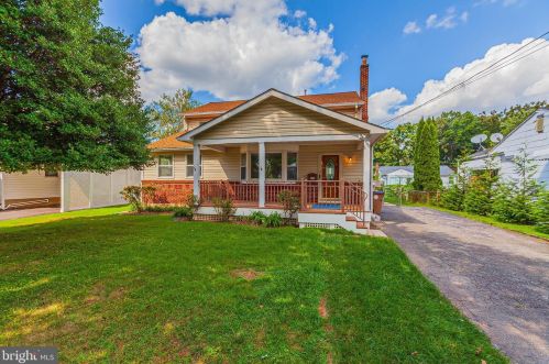 1104 Scott Ave, Rockville, MD 20851-1021