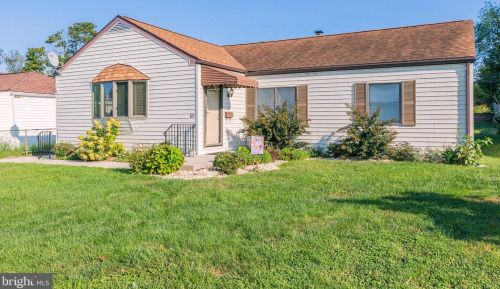 10 Minuit Dr, New Castle, DE 19720-1852