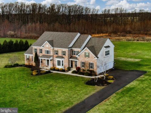 392 Old York Rd, Trenton, NJ 08620-9718