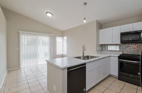 4697 Weathervane St, Tucson AZ  85741-4620 exterior