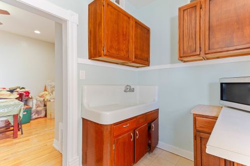 4577 Elston Ave, Chicago IL 60618-1813 exterior