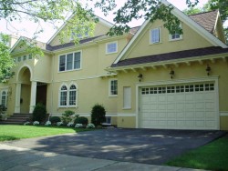 40 Redwood Rd, Newton, MA 02459-3126