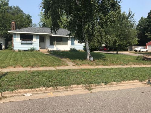 723 Oakcrest St, Wyoming MI exterior