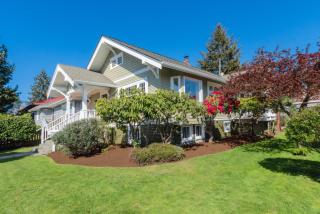 4410 47th Ave, Seattle WA  98118-1411 exterior