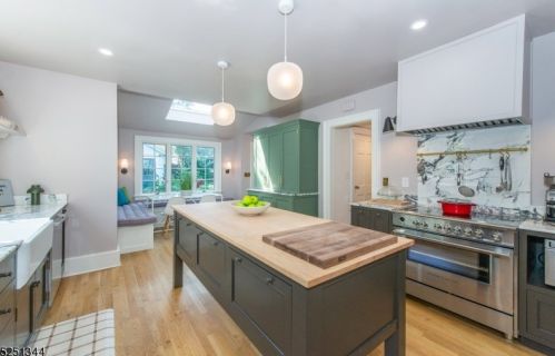 13 Chester Rd, Montclair NJ 07043-2412 exterior