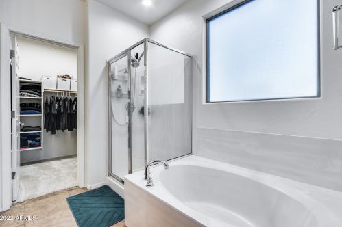 42007 45th Dr, Phoenix AZ  85086-1445 exterior