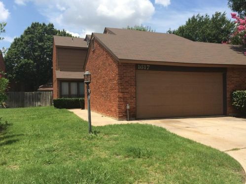 1617 Brentwood Dr, Irving TX  75061-2903 exterior