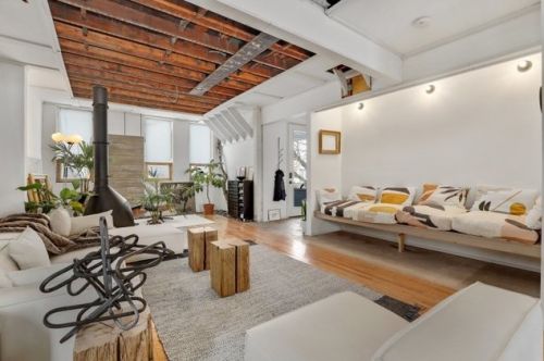 3615 Kimball Ave, Chicago, IL 60618-4305