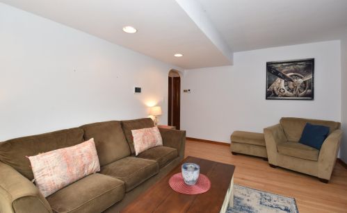 3817 87th St, Milwaukee WI  53222-2840 exterior