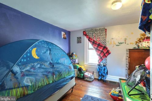 22 Middle St, Hanover PA 17331-3746 exterior