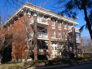 5315 Savoy Ct, Saint Louis MO  63112-3120 exterior