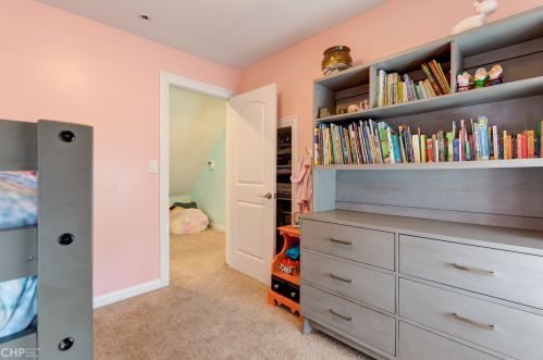 4951 Medill Ave, Chicago IL 60647-2424 exterior