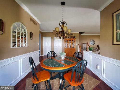 52 Steeplechase Cir, Chester PA 19014-1463 exterior