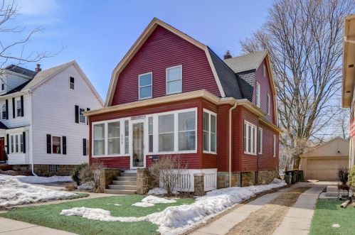 555 65th St, Milwaukee WI  53213-4053 exterior