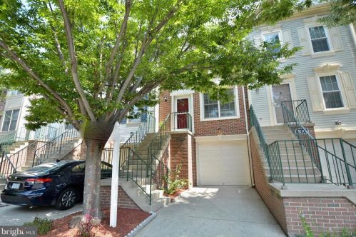 3004 Colonial Springs Ct, Alexandria, VA 22306-2856