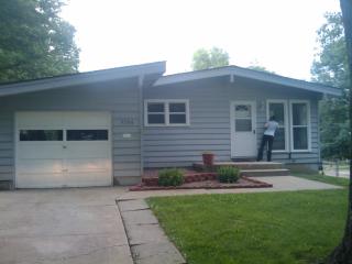 9506 28th Ter, Independence MO  64052-1315 exterior