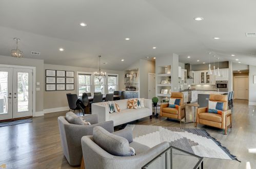 1485 Harts Mill Rd, Atlanta GA  30319-1824 exterior