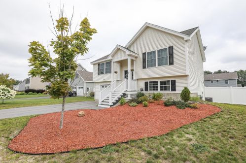 12 Ty Ln, Concord NH  03303-1049 exterior