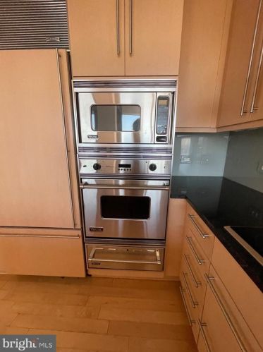 2001 15th St, Arlington VA 22201-2604 exterior