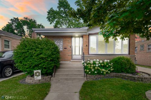 10743 Millard Ave, Chicago, IL 60655-3226