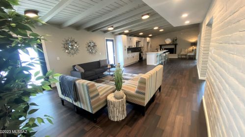 3955 Bear Canyon Rd, Tucson AZ  85749-8220 exterior