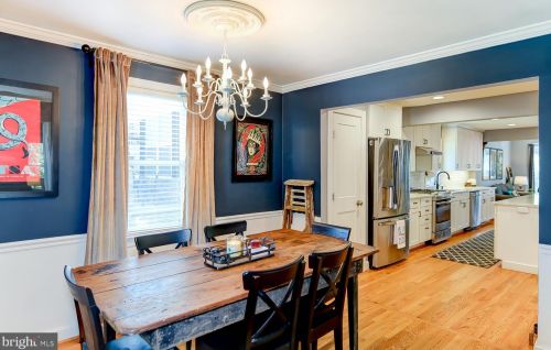 716 Beall Ave, Rockville MD 20850-2107 exterior