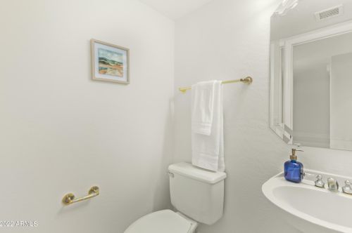 15814 31st St, Phoenix AZ 85040-0791 exterior