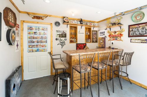 6579 Locust Rd, Duluth MN 55803-9252 exterior