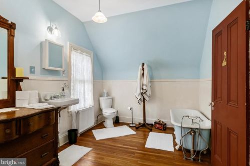 1694 Old Black Horse Pike, Blenheim NJ 08012-5216 exterior