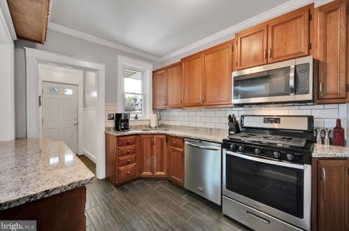 1023 Clay St, Lancaster PA 17603-2609 exterior