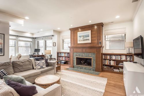 4420 Malden St, Chicago, IL 60640-6287